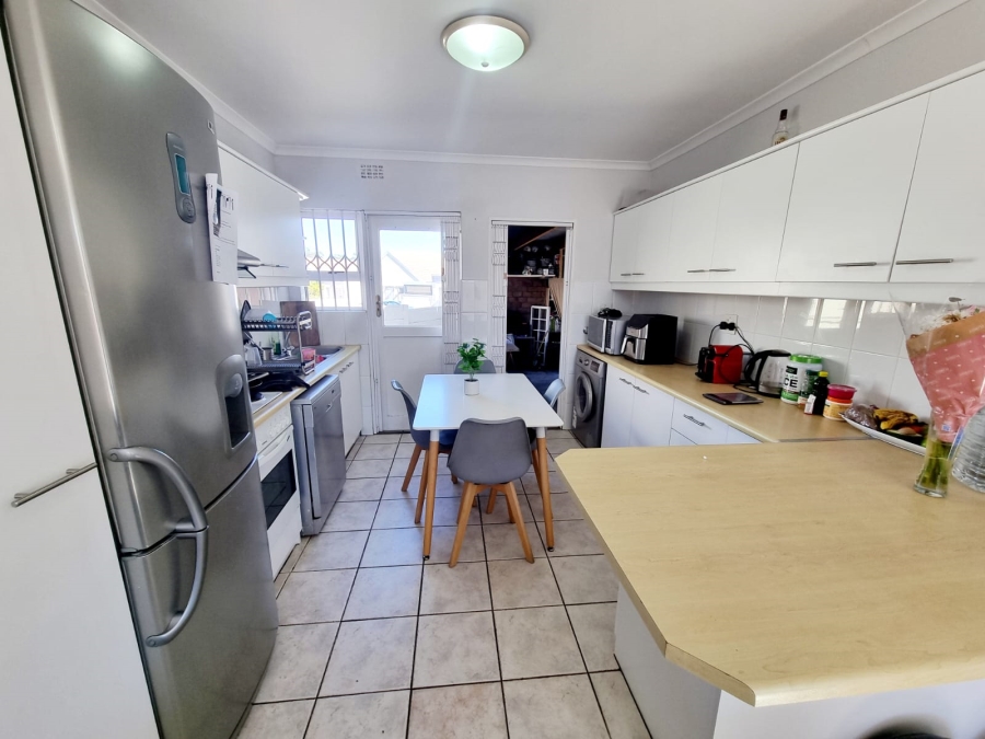 3 Bedroom Property for Sale in Sonstraal Heights Western Cape